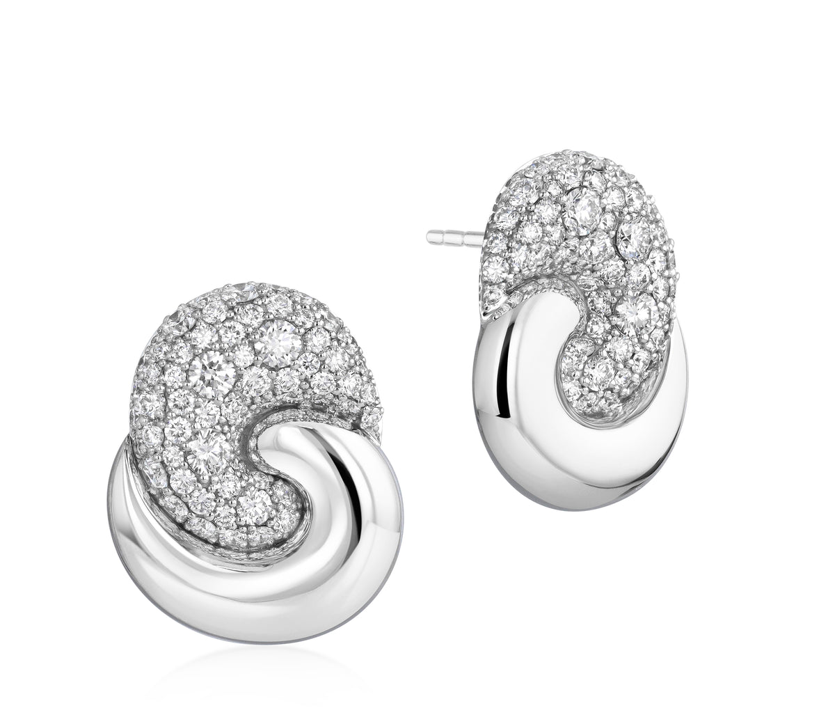 Duet Medium Earrings in white gold with interlocking polished white gold and pave diamond curves.