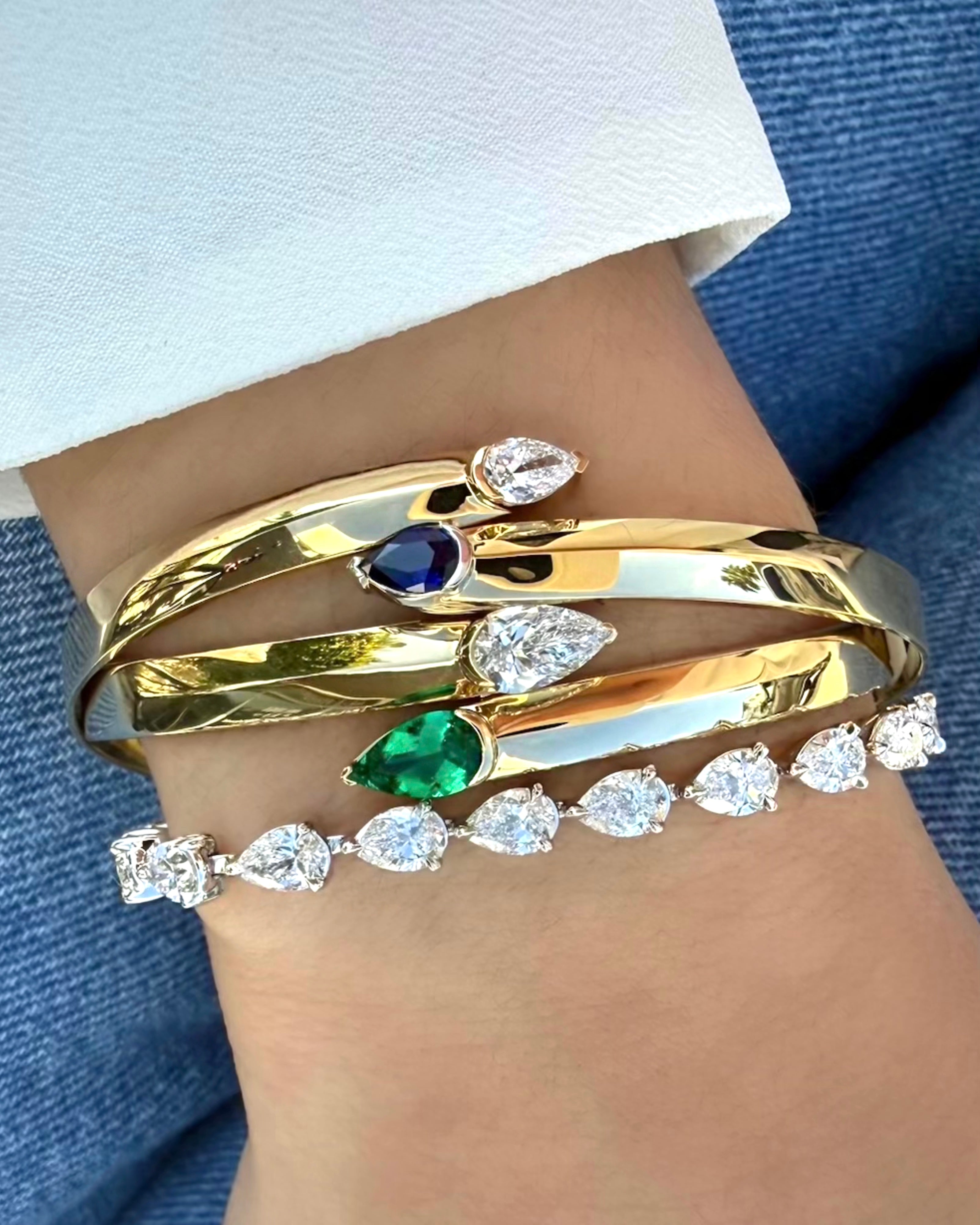 Pear Shape Diamond & Emerald Toi Et Moi Bracelet