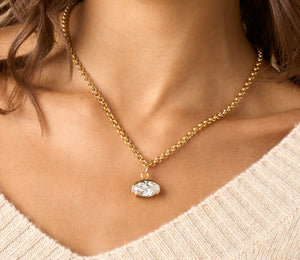 Oval Knife Edge Necklace