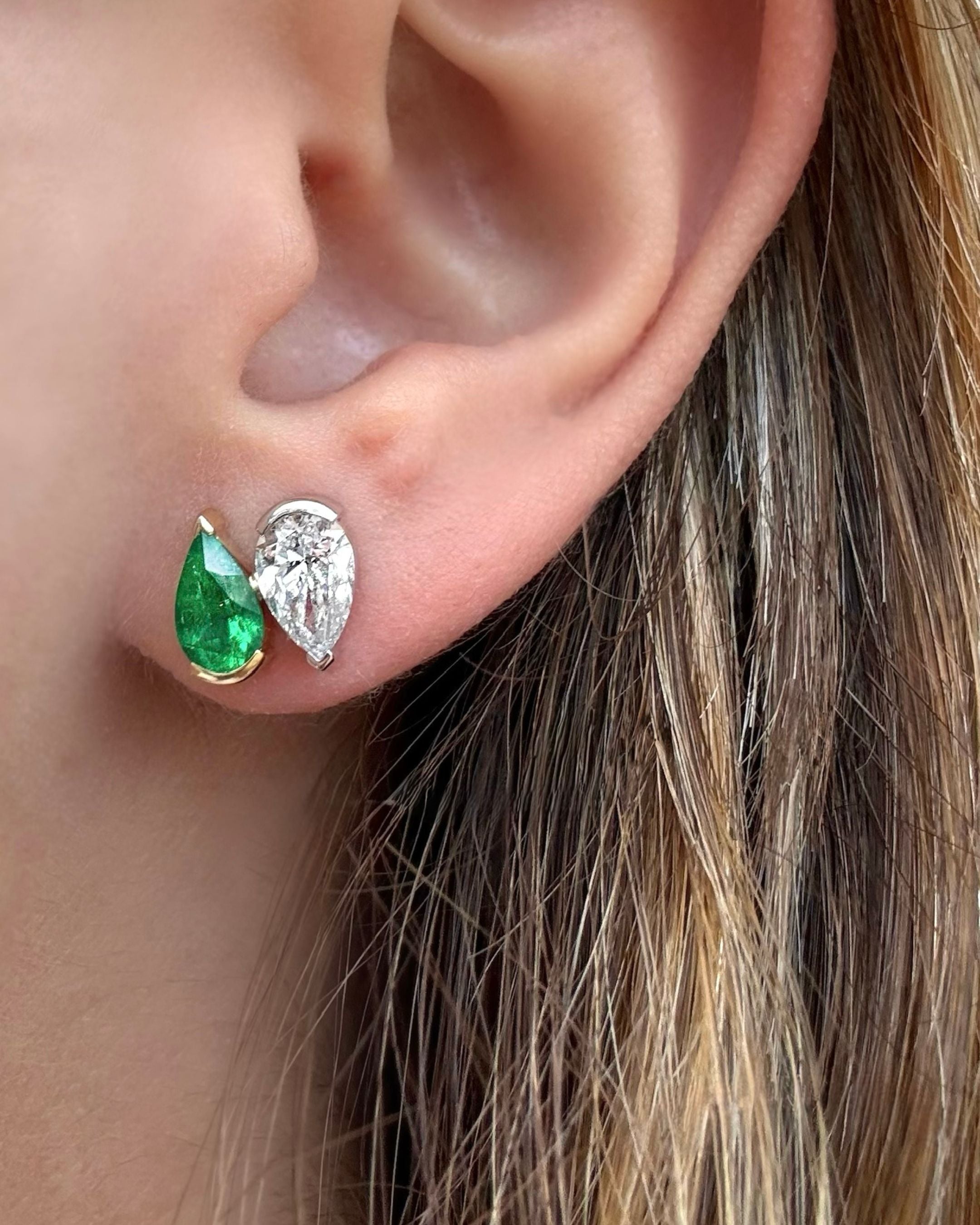 Pear Diamond & Colombian Emerald XL Toi et Moi Studs