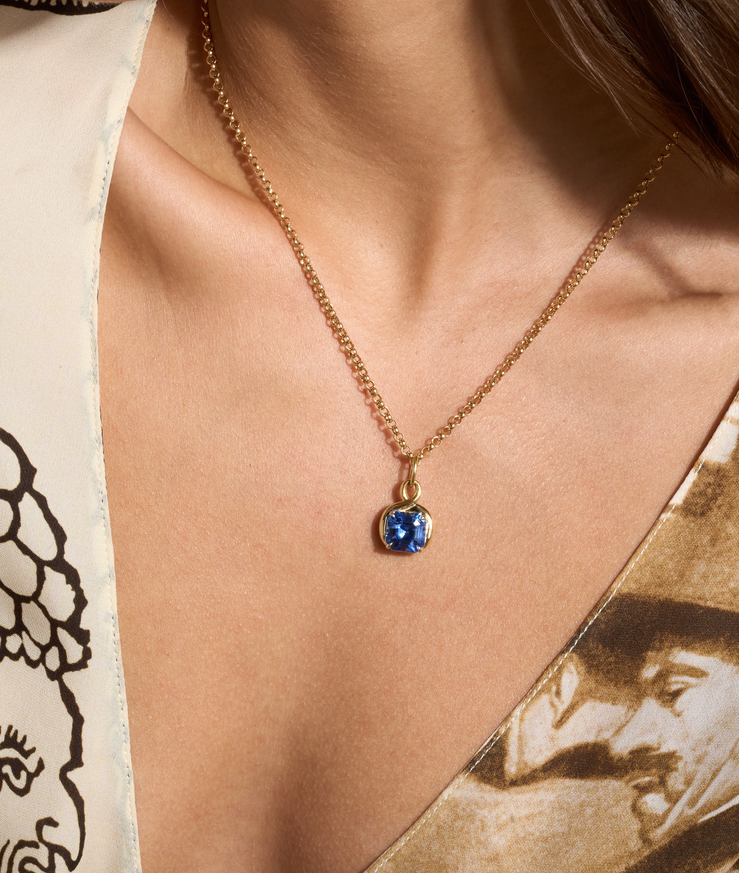 Asscher Cut Blue Sapphire Pirouette Pendant