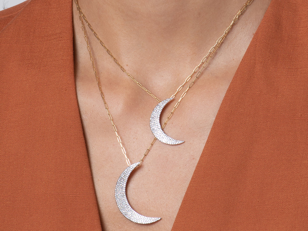 
                
                    Load image into Gallery viewer, Infinity Crescent Moon 37mm Necklace
                
            
