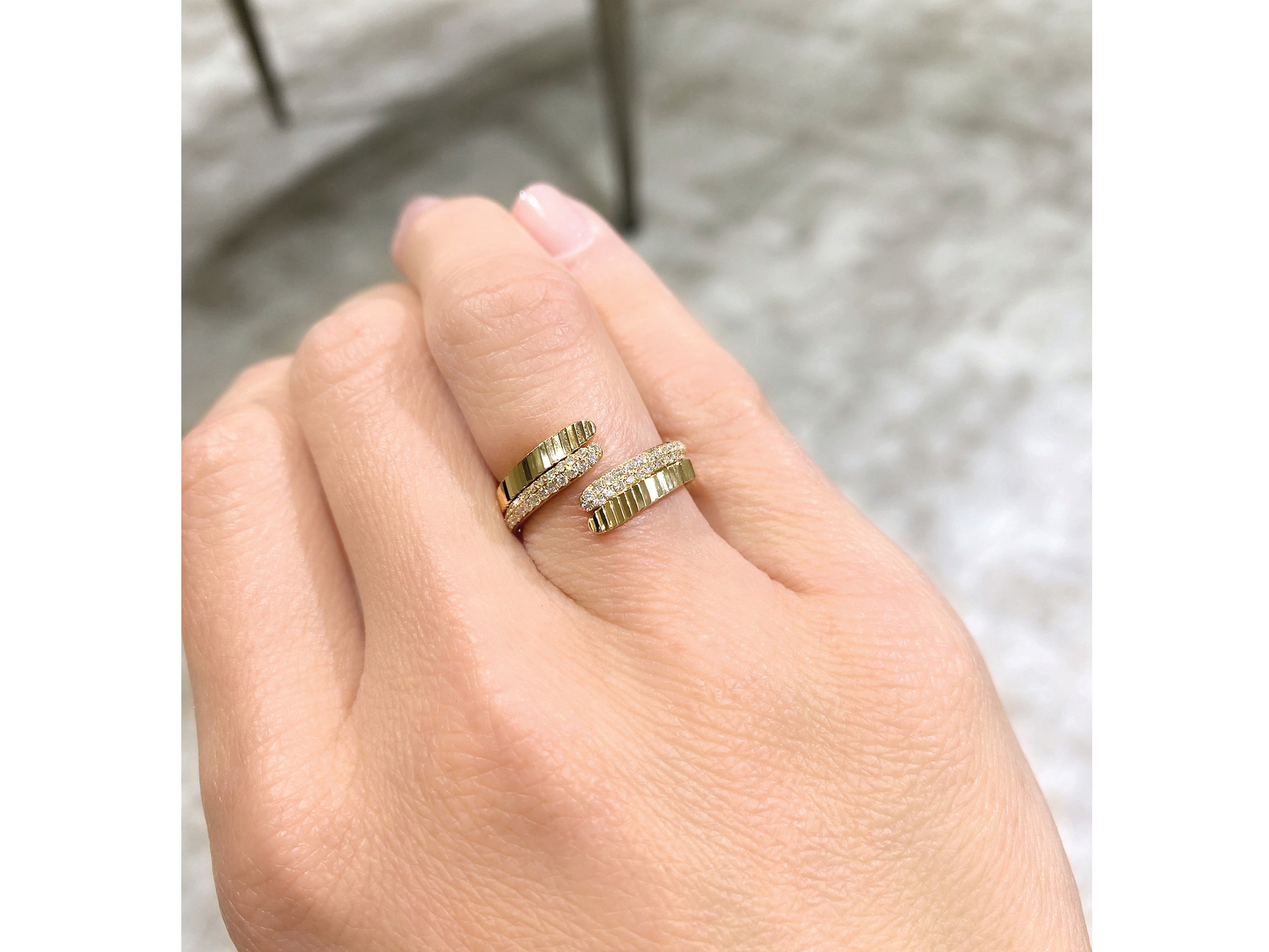 Aura Diamond Crossover Ring